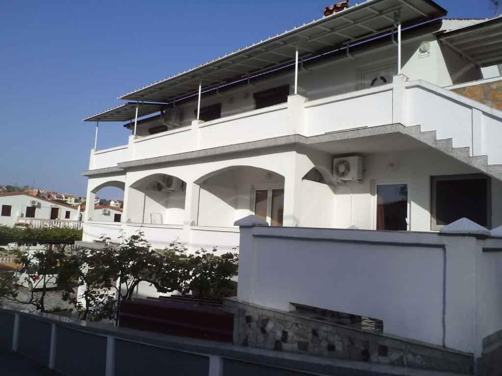 Apartment Lopar 10 Экстерьер фото